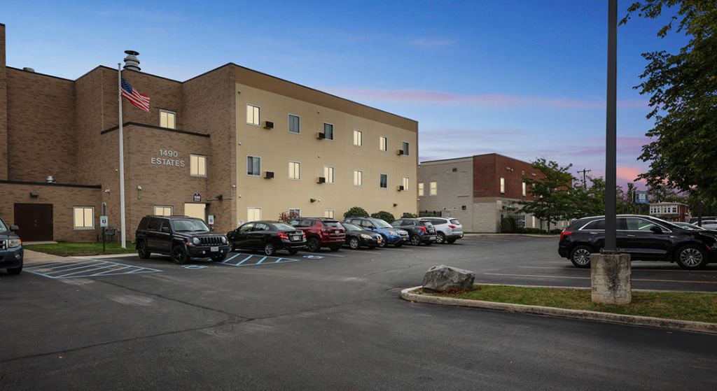 1490 Estates exterior
