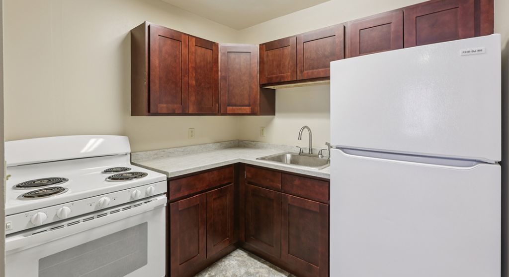 1490 Estates kitchen