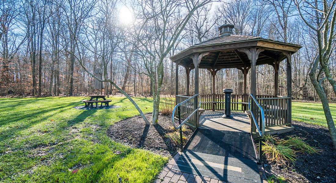 Burton Manor Apartments Silver Tree Residential