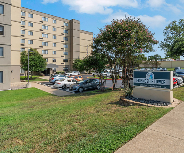 Friendship Tower Corsicana Exterior