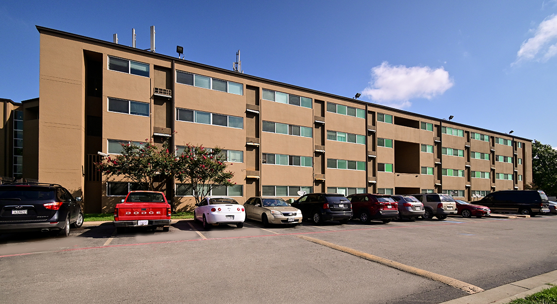 Forest Green Manor Silver Tree Residential