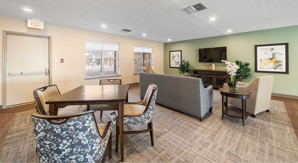 Silvertree Seniors of San Antonio lounge