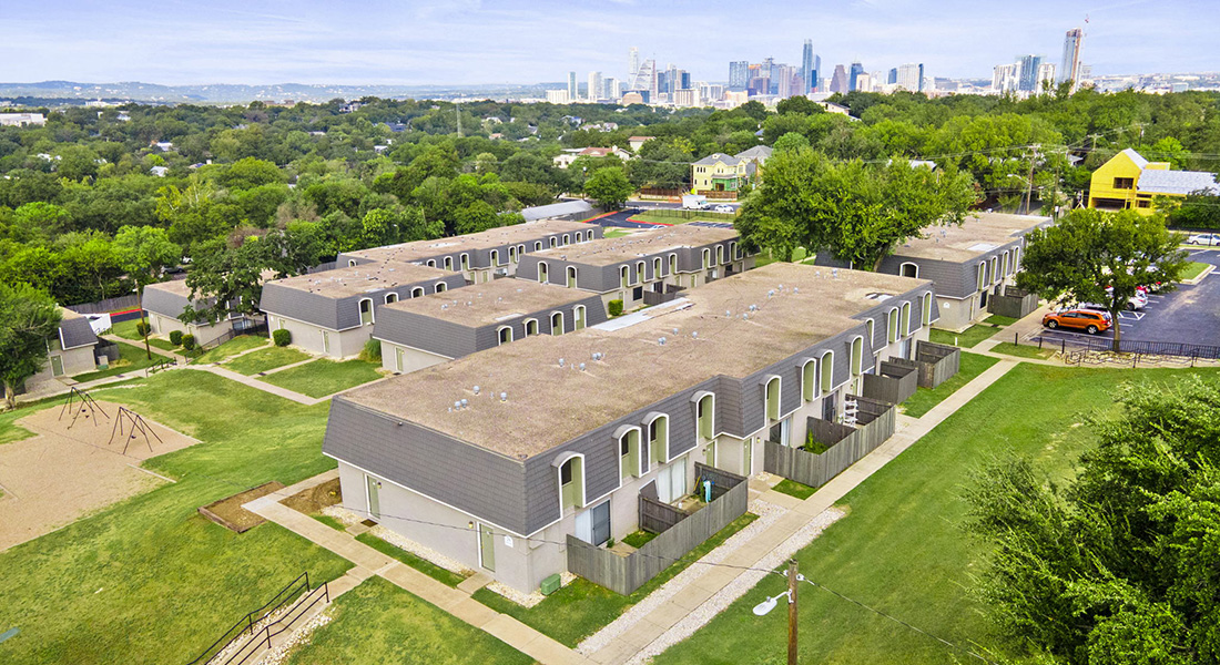 Travis Park Apartments Silver Tree Residential