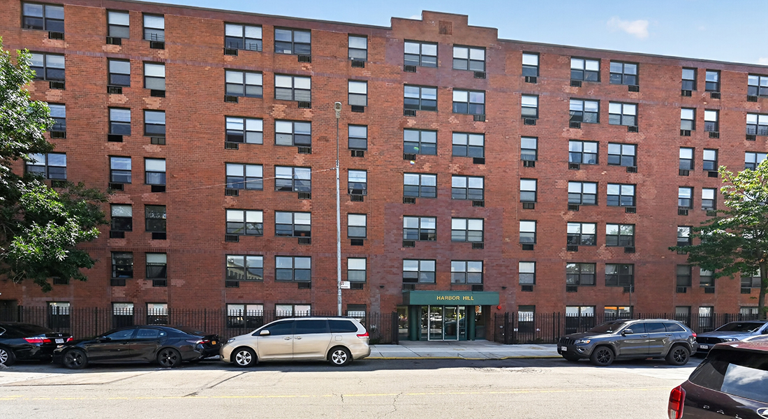 HH24 Harbor Hill Exterior