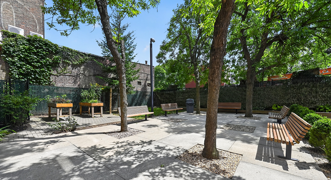 HH26 Harbor Hill Exterior