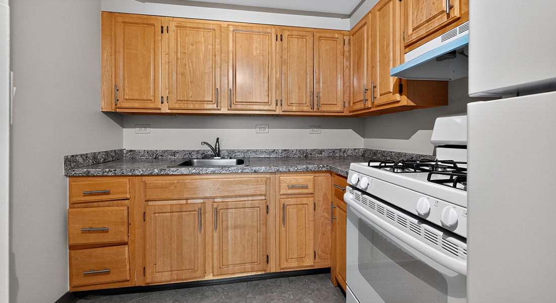 SG43 Sunset Gardens kitchen