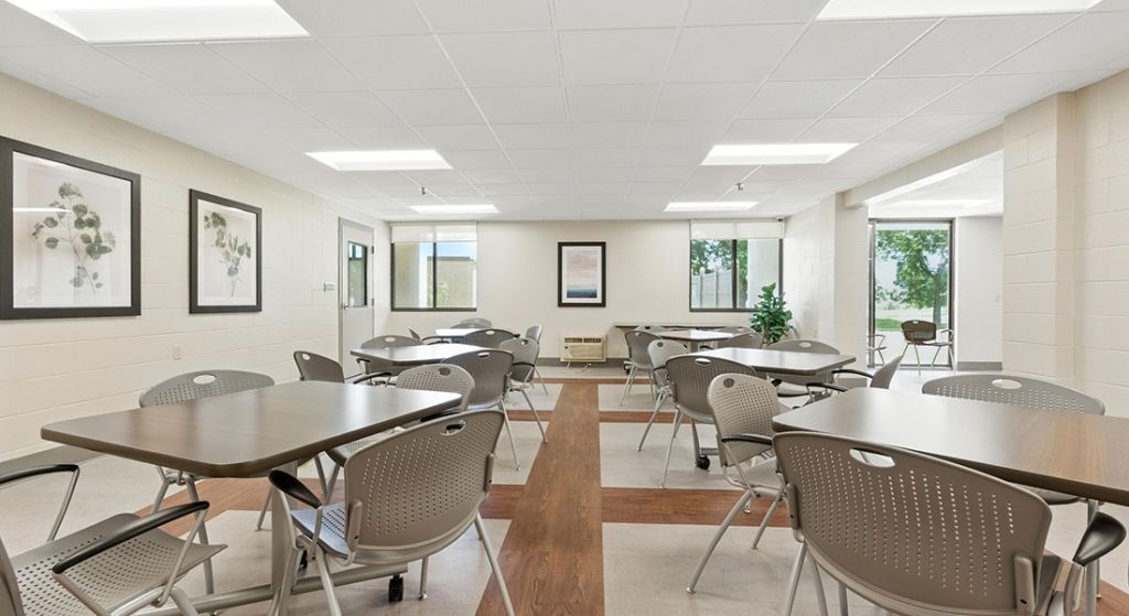 Colona House dining room