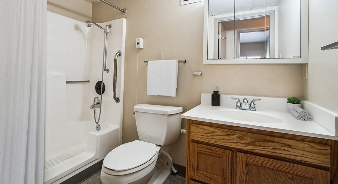 Kenmar bathroom